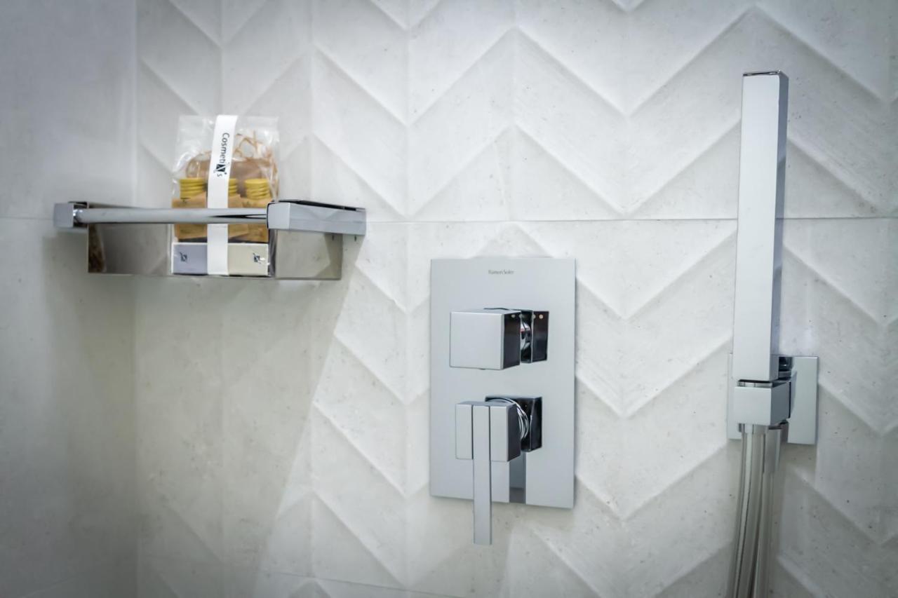Marbella Banus Suites - Bird Of Paradise Playas Del Duque Banus Suite Apartment Luaran gambar
