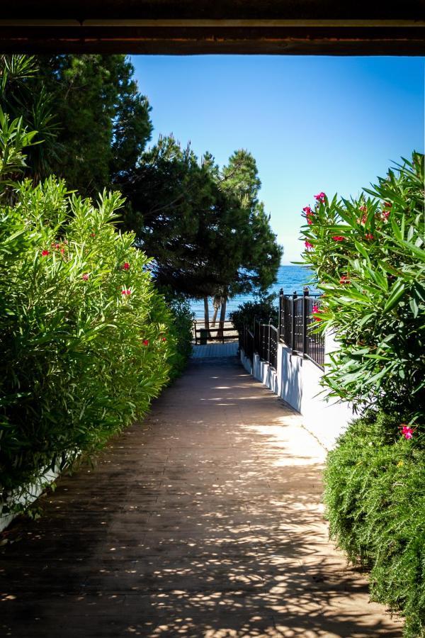 Marbella Banus Suites - Bird Of Paradise Playas Del Duque Banus Suite Apartment Luaran gambar
