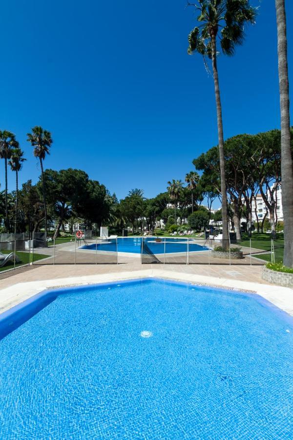 Marbella Banus Suites - Bird Of Paradise Playas Del Duque Banus Suite Apartment Luaran gambar